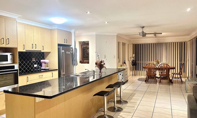 Drewvale Bed & Breakfast | Lovely B&B private room retreat in Drewvale