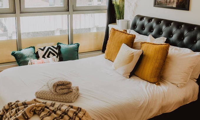 City Centre Glasgow Apartment | Lovely Bohemian Apartment in Heart of City Life