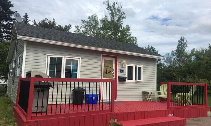 Pointe-du-Chene Ski Chalet | lovely chalet near the beach