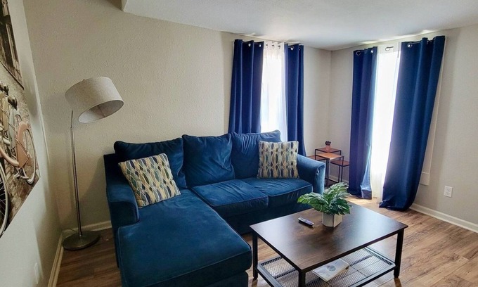 Beacon Hill Condo | Lovely Furnished 2BR & 1BA Apt-Minutes to Downtown-30% OFF- Monthly Rental