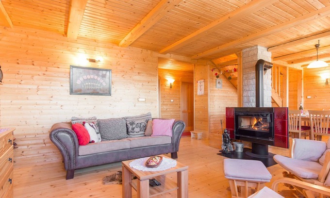 Ravna Gora House | Lovely holiday home in Ravna Gora with fireplace