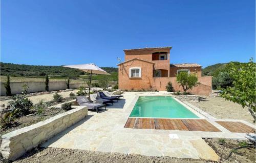 Cruzy House | Lovely Home In Cruzy With Kitchen