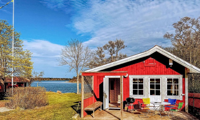 Graddo House | Lovely home in Gräddö with sauna