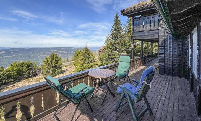 yer House | Lovely home in øyer with WiFi