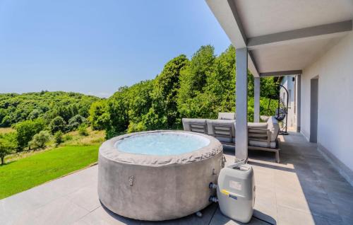 Jastrebarsko House | Lovely Home In Paljugi With Sauna