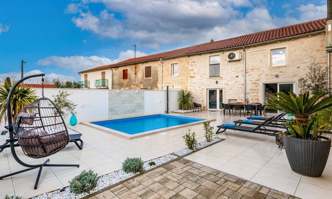 Prkacini House | Lovely home in Vidulini with kitchen