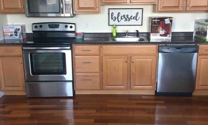 Niskayuna Apartment | Lovely one bedroom with free parking