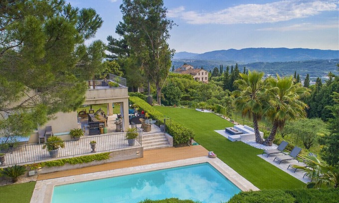 Le Plan-de-Grasse Villa | Lovely Panoramic Views