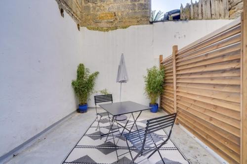 Grand Parc-Paul Doumer Apartment | Lovely studio in Chartrons with terrace