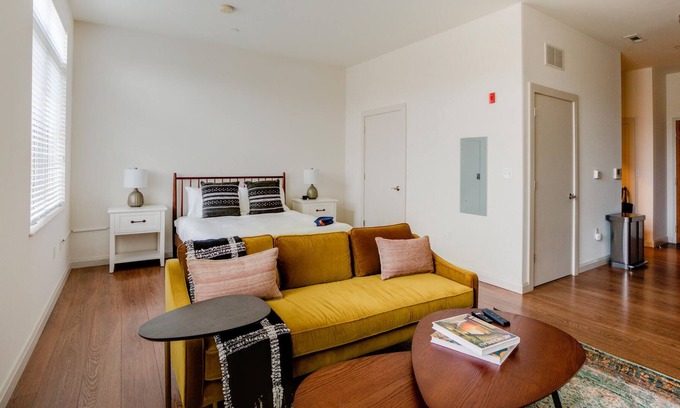 Waltham Apartment | Lovely Studio in Waltham, Parking + Pet-Friendly