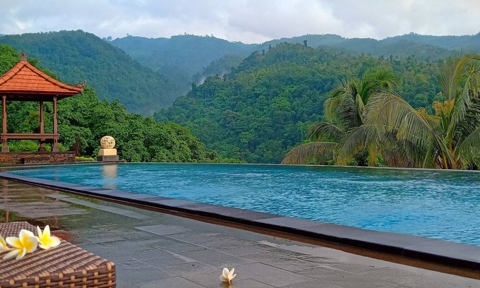 Kalibukbuk Villa | Lovina hillside & ocean view villas
