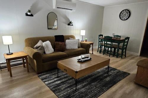 Ludlow House | Lower A-Frame Escape
