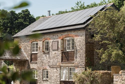 Saltash House | Lower Marsh Farm in Cornwall