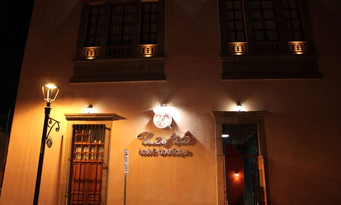 San Luis Potosi Hotel | Lu De Anda