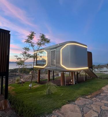 Tuxcueca Hotel | LUA Capsule Rooms