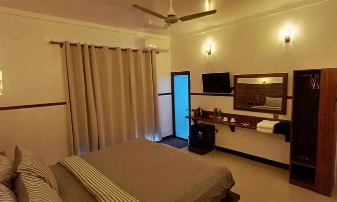 Huraa House | Luk inn at huraa