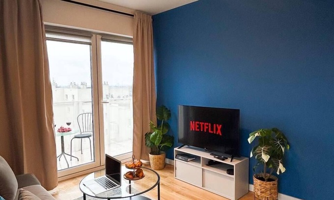 Lodz Apartment | Lumina modern 3-rooms family apart