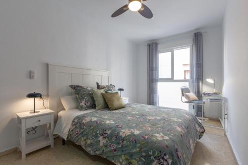 El Molinillo Apartment | Luminoso apartamento de dos habitaciones con terraza y parking en el centro
