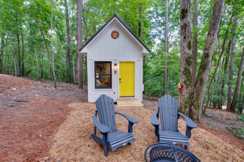 Groveoak House | Luminous Tiny Cabin with Amazing Hiking Trails in Alabama