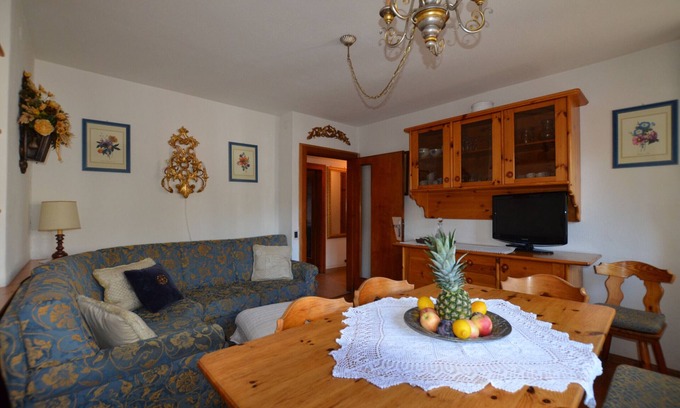 Cortina d'Ampezzo Historic Centre Apartment | LungoBoite - 6 beds - walking distance from the centre