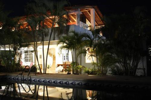 Bacocho House | Lush Garden House near beaches with private pool.