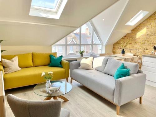 Porthcawl Apartment | Lush Porthcawl Large Spacious 3 bedroom Apt, Prime Location