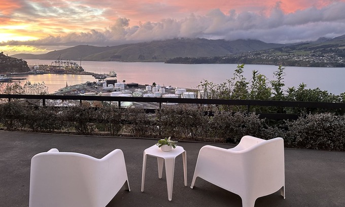 Lyttelton Apartment | Lux Apartment + Spectacular Views + Harbour Oasis