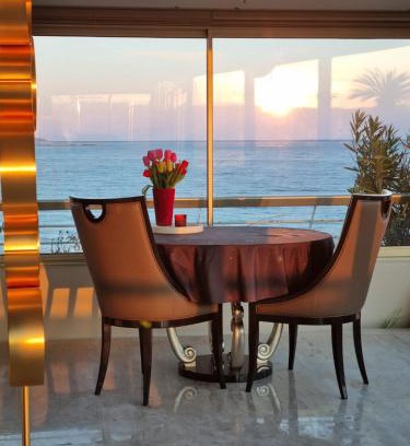 Villeneuve Loubet Beach Apartment | Lux- apparemment à Marina baie des Anges -vue de la mer