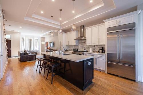 Stanton Park House | LUX Gorgeous House in DC with Parking