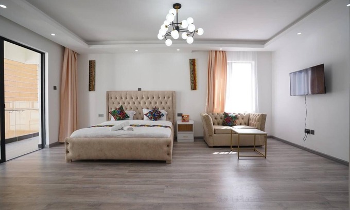 Nairobi Apartment | Lux Suites Platinum Oak Residency
