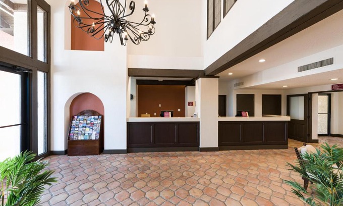 Cottonwood Hotel | Lux Verde Hotel