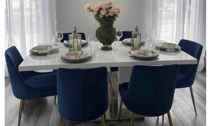 Edgewood House | Luxe 2 bedroom home mins away from the city