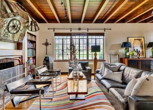 Hillsboro West End House | Luxe Comfort in an Artistic & Historic Home