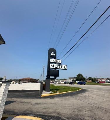 Worth Hotel | Luxe Motel