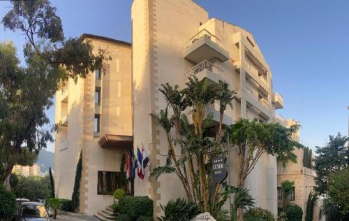 Maamelteine Hotel | Luxor Hotel