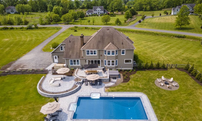 New Paltz House | Luxurious 6bd Mountain Home w/Heated Pool,Hot Tub & Firepit