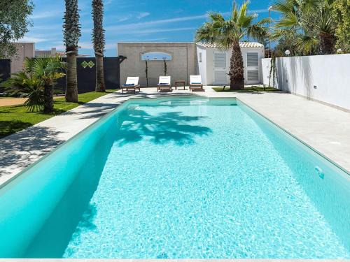 Marsala House | Luxurious Holiday Home in Marsala with Pool