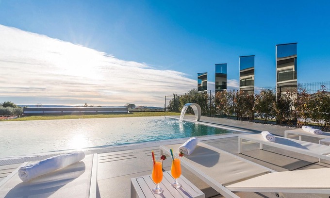 Kastelir House | Luxurious home in Porec