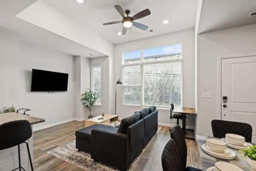 Charlotte House | Luxurious King 3BR Townhouse in Uptown Charlotte!