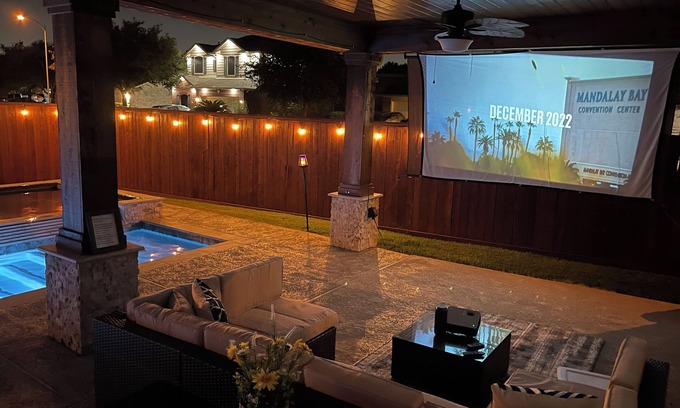 Northeast Houston House | Luxurious Large Modern Home, heated spa and pool