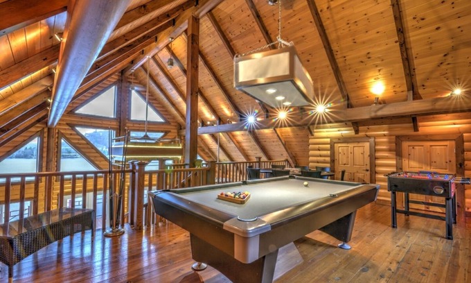 Cheneville House | Luxurious private estate