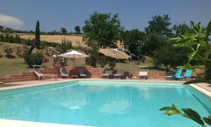 Villa Celiera Apartment | Luxurious vacation apartment with pool in the Gran Sasso National Park