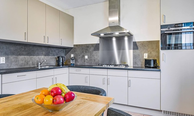 Municipality of Valkenburg aan de Geul Villa | Luxury 10-person villa - Extra accessible in the holiday park Landal Kasteeldomein De Cauberg