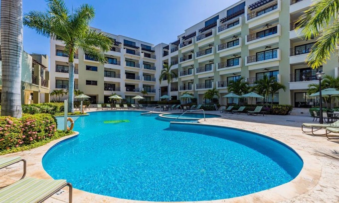 Washington Condo | Luxury 1BR Condo @ Great Location & Amenities