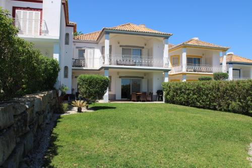 Almancil Apartment | Luxury 2 Bedroom Apartment with Private Garden