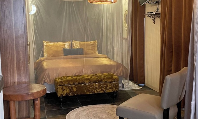 Turibana Apartment | Luxury 2 person Studio