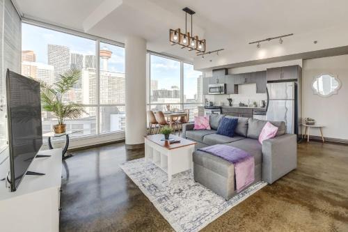 Beltline Apartment | Luxury 2BR Condo - Downtown City Views