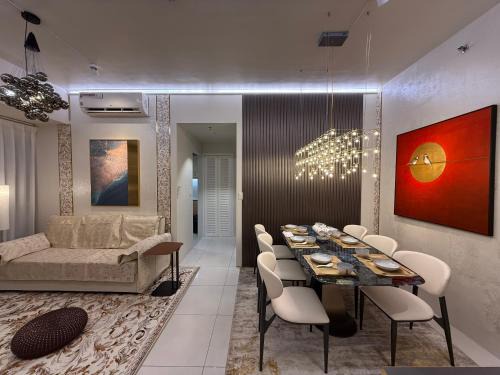 Tambo Apartment | Luxury 2BR Condo Retreat Near Airports MOA Okada