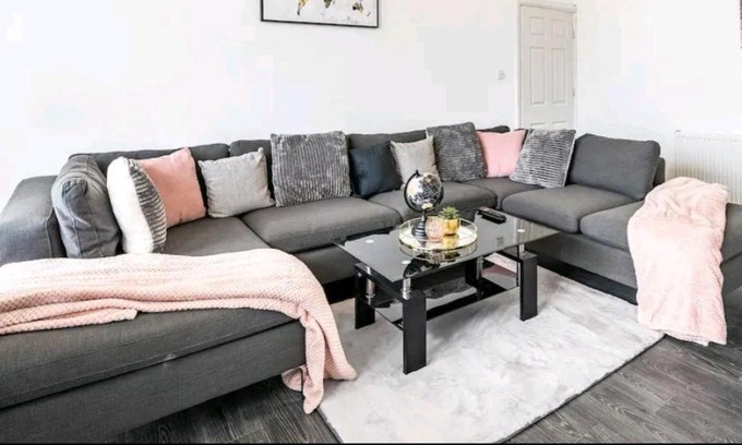 Barking Apartment | Luxury 3 Bedroom Flat in Barking Town Centre