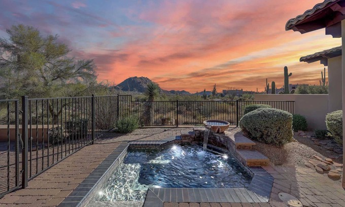 The Rocks House | Luxury 3BR Scottsdale Retreat @ The Rocks | Private Plunge Pool | Troon Golf